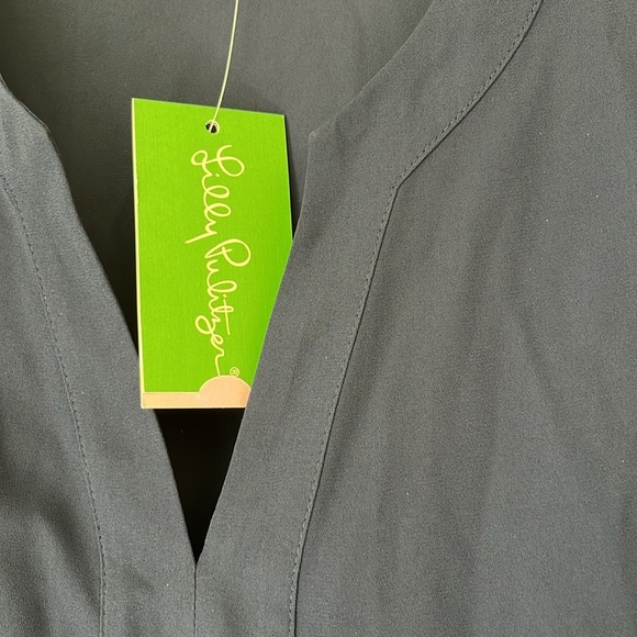 Lilly Gramercy Top in True Navy/ sleeveless, flowy top - Picture 6 of 11